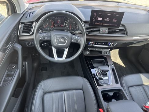 Used 2023 Audi Q5 2.0T Premium w/ Convenience Package AWD/4WD image 7