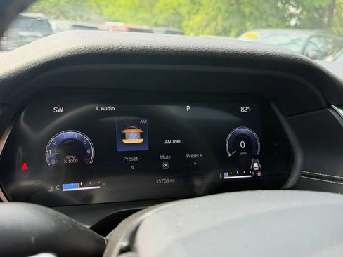 Used 2023 Jeep Grand Cherokee Altitude AWD/4WD image 26