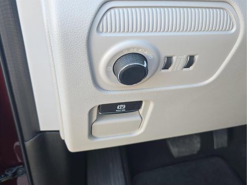 New 2026 Jeep Grand Wagoneer Limited image 28