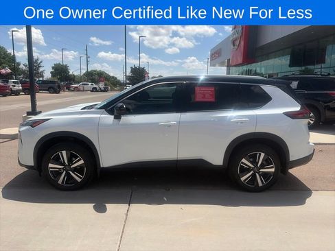 Used 2025 Nissan Rogue SL AWD/4WD image 8