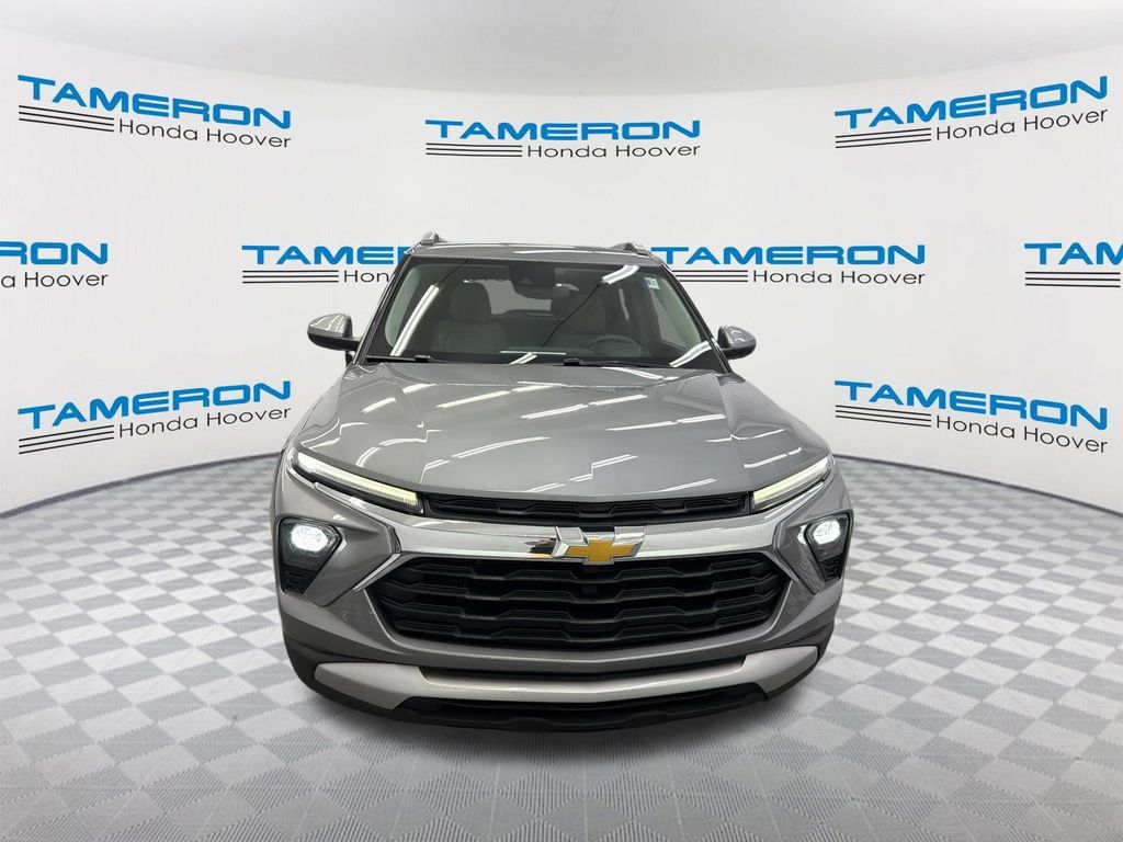 Used 2025 Chevrolet TrailBlazer LT FWD image 8