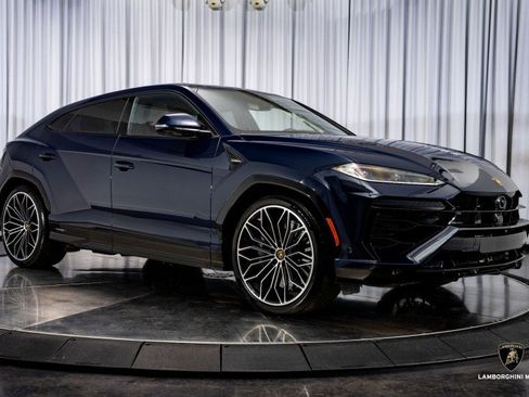Used 2025 Lamborghini Urus SE image 18