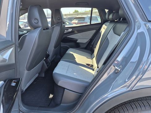 Used 2025 Volkswagen ID.4 Pro image 22