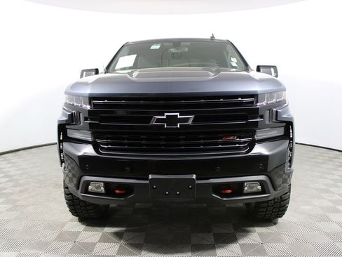 Used 2021 Chevrolet Silverado 1500 LT Trail Boss w/ Convenience Package II image 2