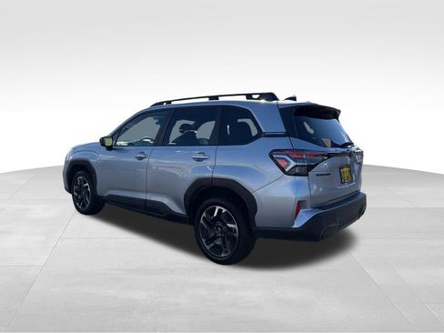 Used 2025 Subaru Forester Limited w/ Popular Package #2 AWD/4WD image 3
