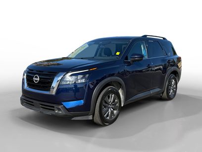 Used 2024 Nissan Pathfinder SV