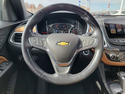 Used 2018 Chevrolet Equinox Premier image 30