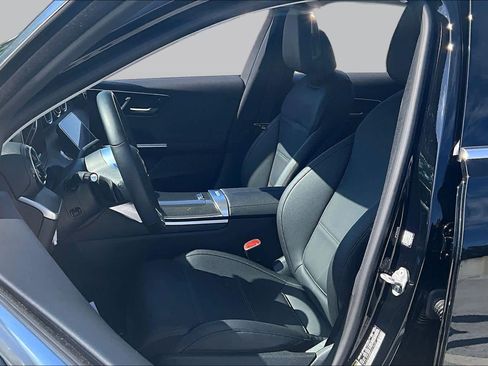 Used 2022 Mercedes-Benz C 300 Sedan image 8