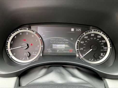 Used 2025 Toyota Highlander XLE FWD image 12