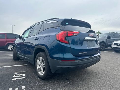 Used 2020 GMC Terrain SLE w/ Driver Convenience Package AWD/4WD image 8