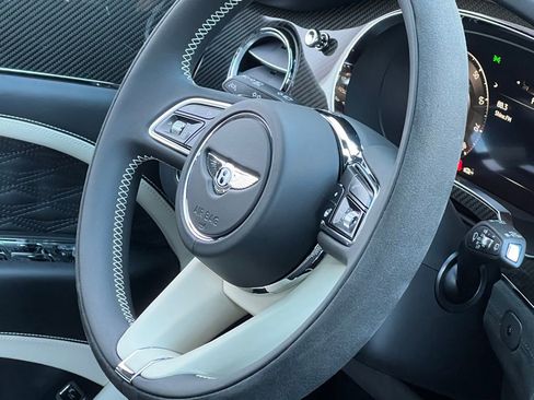 New 2026 Bentley Bentayga Speed image 41