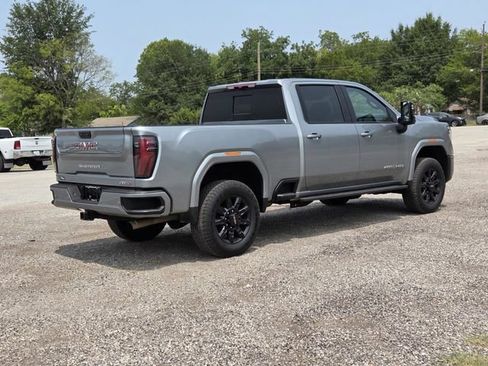 Used 2024 GMC Sierra 2500 AT4 w/ AT4 Preferred Package AWD/4WD image 7
