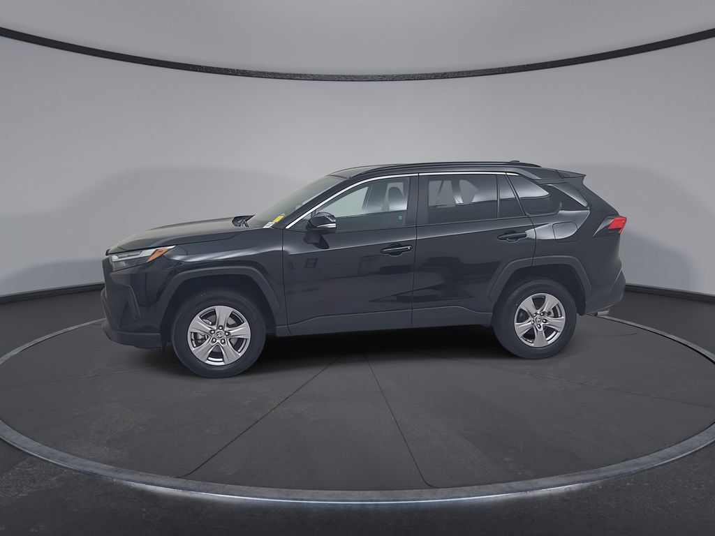 Used 2025 Toyota RAV4 XLE AWD/4WD image 10