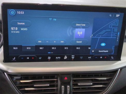 Used 2024 Ford Escape Platinum image 23