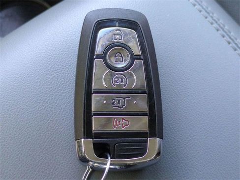 Used 2021 Lincoln Corsair Reserve w/ Equipment Group 201A image 30