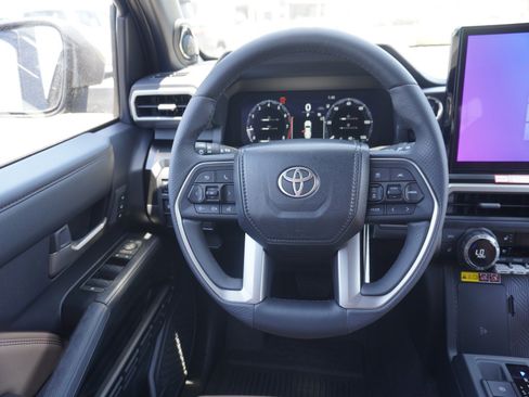 New 2026 Toyota 4Runner Limited AWD/4WD image 15