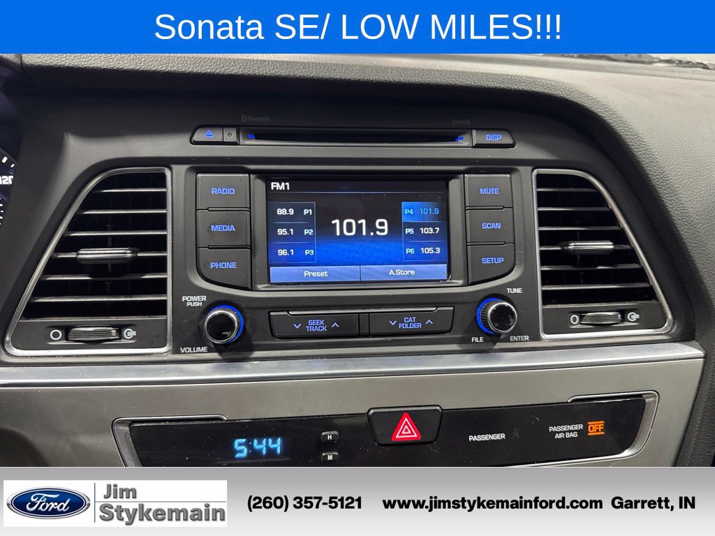 Used 2015 Hyundai Sonata SE w/ Option Group 09 FWD image 21