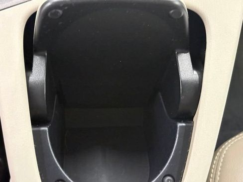 Used 2014 Toyota Prius Four FWD image 35