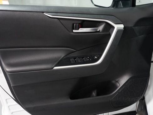 Certified 2024 Toyota RAV4 XLE image 30