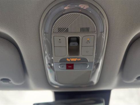 Used 2024 Hyundai Ioniq 5 Limited image 33