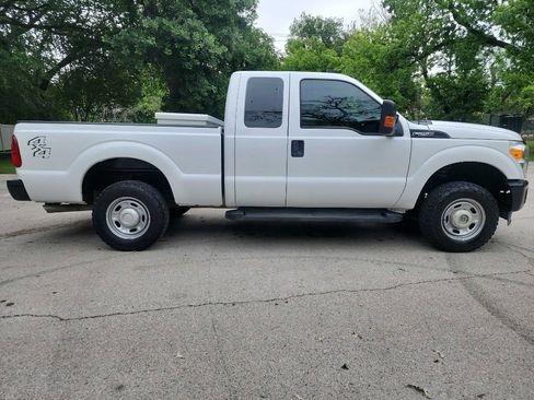 Used 2016 Ford F250 XL w/ Power Equipment Group AWD/4WD image 11