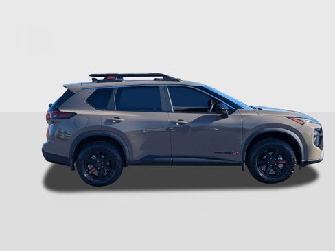 New 2026 Nissan Rogue SV AWD/4WD image 7