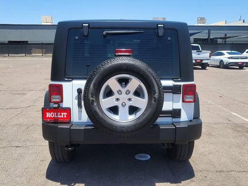 Used 2015 Jeep Wrangler Sport w/ Quick Order Package 24S AWD/4WD image 7