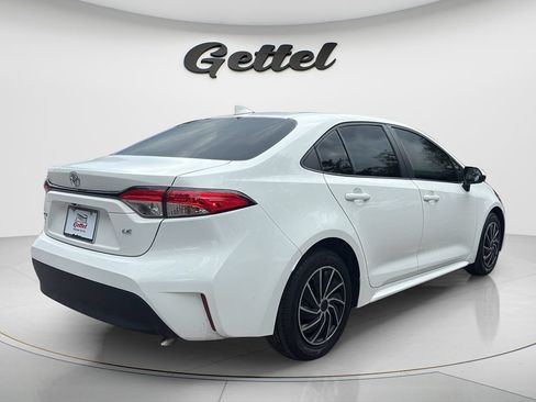 Used 2024 Toyota Corolla LE FWD image 5