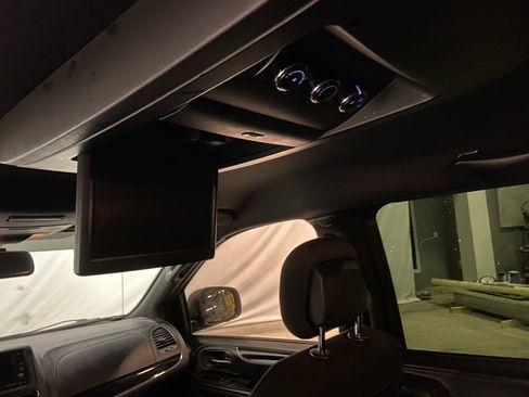 Used 2018 Dodge Grand Caravan SE image 33