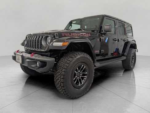 Used 2025 Jeep Wrangler Unlimited Rubicon AWD/4WD image 13