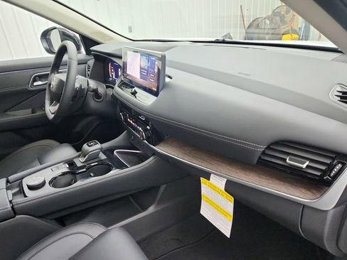 New 2026 Nissan Rogue Platinum w/ Platinum Premium Package image 38