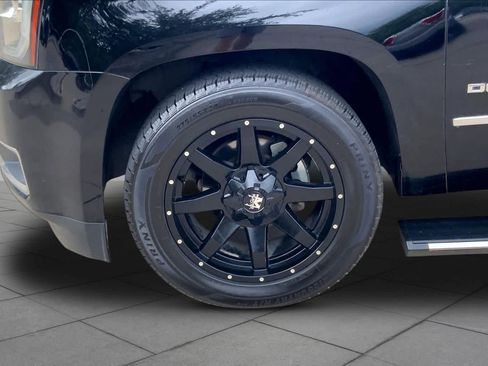 Used 2019 GMC Yukon Denali w/ Denali Ultimate Package RWD image 11