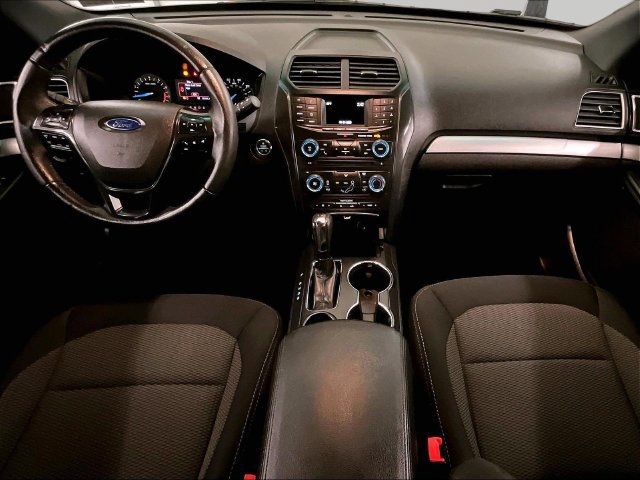 Used 2017 Ford Explorer XLT FWD image 15