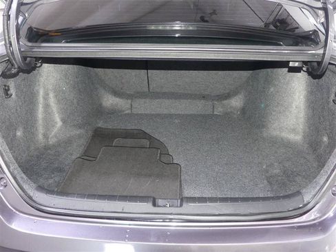 Used 2022 Honda Accord EX-L image 9