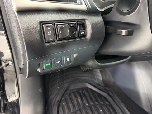 Used 2016 Nissan Sentra S FWD image 12
