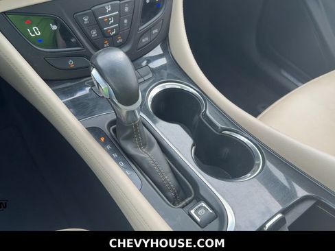 Used 2017 Buick Envision Essence FWD image 18