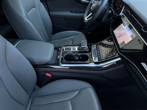 Used 2025 Audi Q7 3.0T Premium Plus image 25