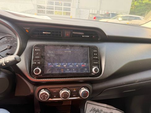Certified 2024 Nissan Kicks SV FWD image 11