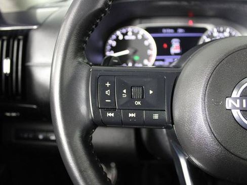 Certified 2025 Nissan Pathfinder SV FWD image 26