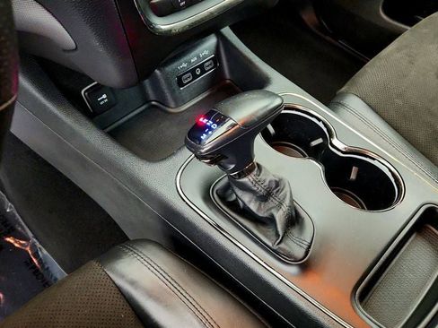 Used 2019 Dodge Durango GT AWD/4WD image 14