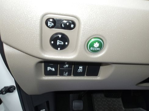 Used 2021 Honda Pilot Elite image 17