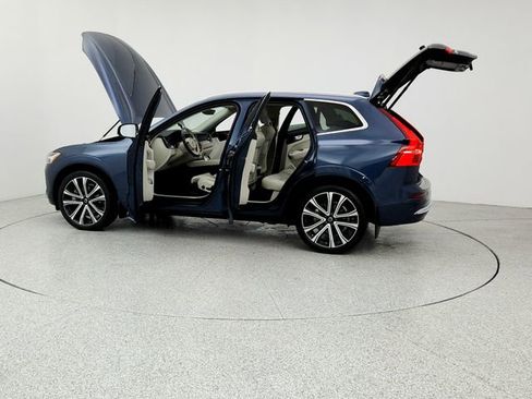 Certified 2023 Volvo XC60 B6 Ultimate w/ Protection Package Premier image 12