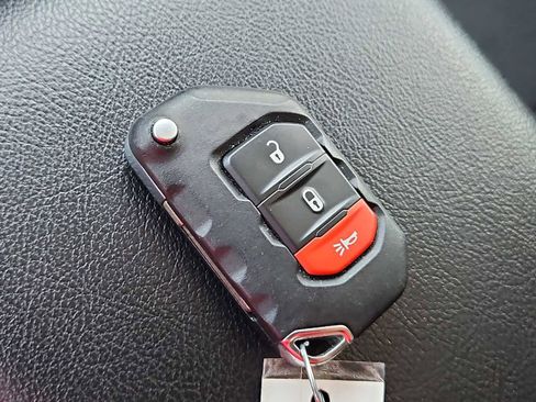 Used 2024 Jeep Wrangler Sport S image 32