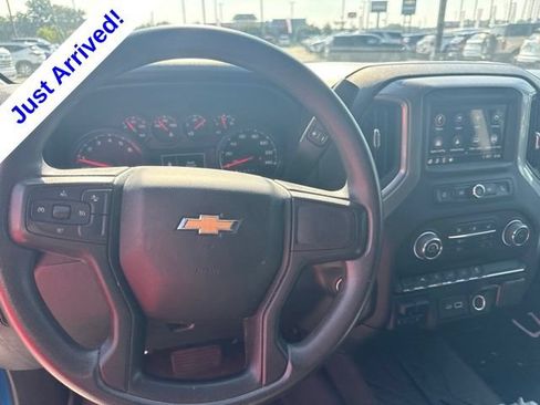 Used 2023 Chevrolet Silverado 1500 Custom AWD/4WD image 10