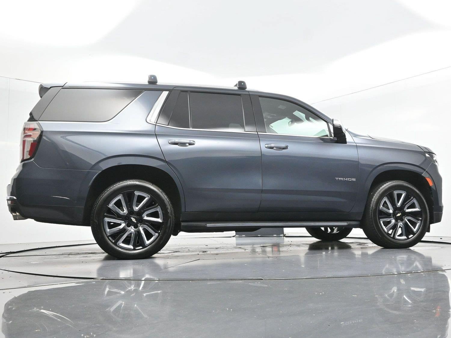 Used 2021 Chevrolet Tahoe Premier AWD/4WD image 52