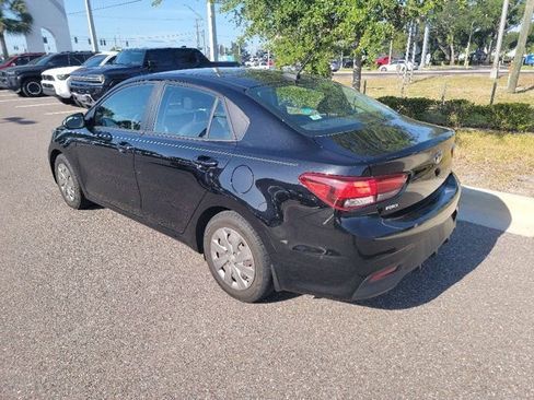Used 2019 Kia Rio S FWD image 4