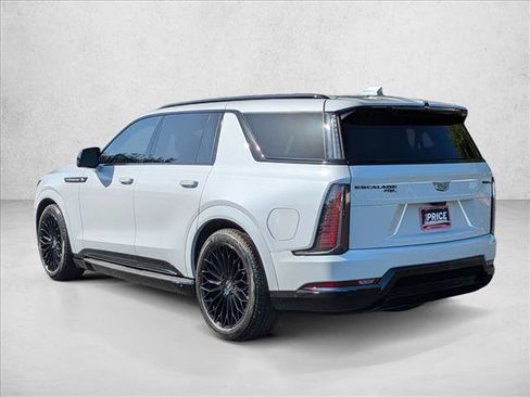 Used 2026 Cadillac Escalade IQL Sport 1 w/ LPO, ONYX Package AWD/4WD image 8