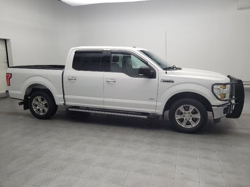 Used 2015 Ford F150 XLT w/ Equipment Group 302A Luxury image 11