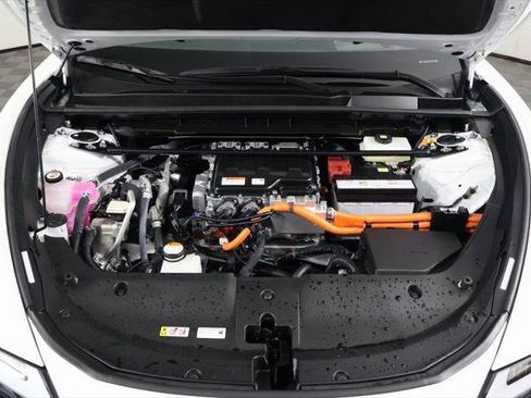 Certified 2023 Lexus RZ 450e Premium w/ Technology Package AWD/4WD image 15