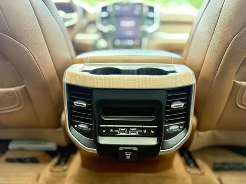Used 2021 RAM 1500 Limited AWD/4WD image 29
